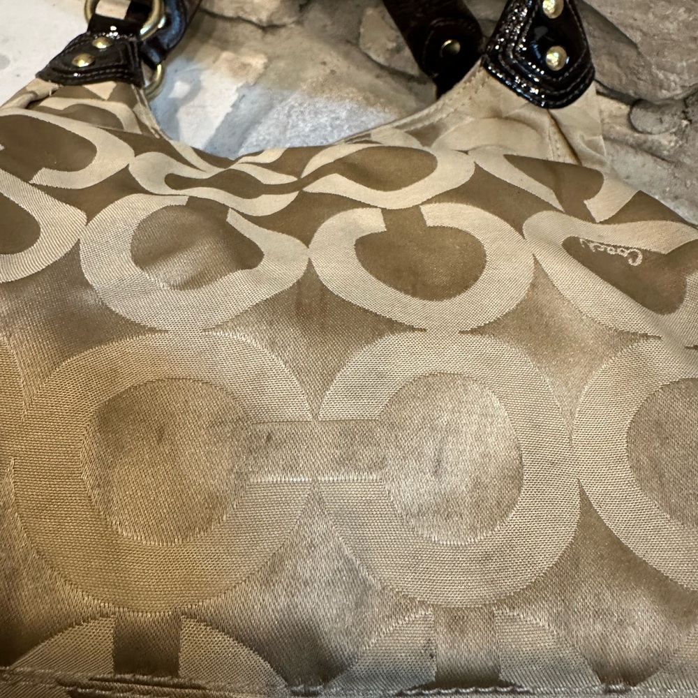 Coach Tan and Brown Signature Shoulder Bag - Picture 3 of 8